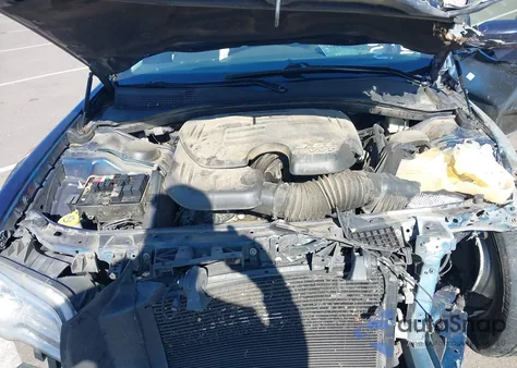 2016 Chrysler 300 Limited из США, поврежденный, VIN 2C3CCAAG3GH216554